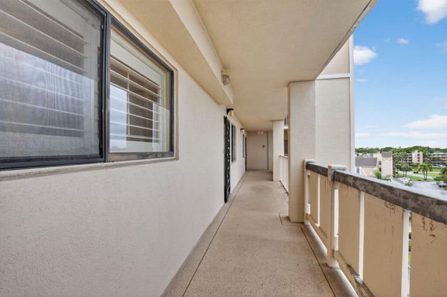 6866 Huntington Lane 607, Delray Beach, FL 33446