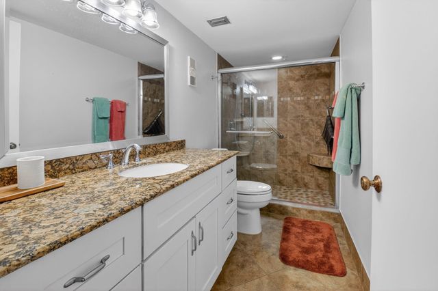 6866 Huntington Lane 607, Delray Beach, FL 33446