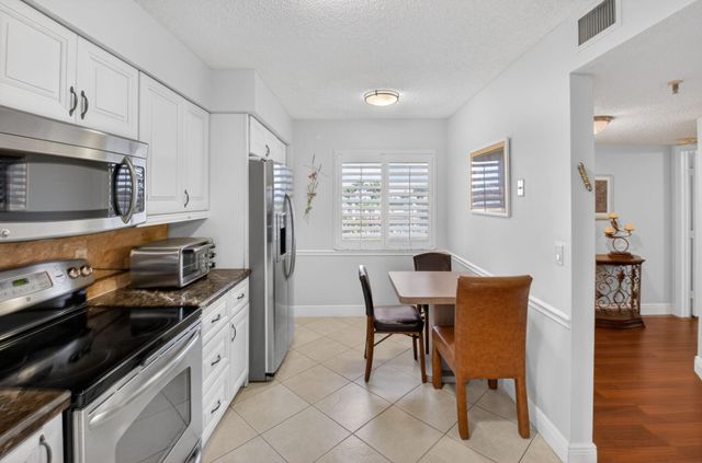 6866 Huntington Lane 607, Delray Beach, FL 33446