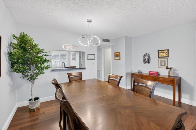 6866 Huntington Lane 607, Delray Beach, FL 33446