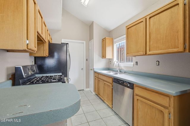 1565 MICHELANGELO Drive, El Paso, TX 79936