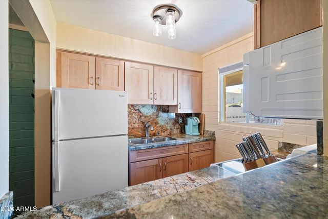 1908 W Berridge Lane 13, Phoenix, AZ 85015