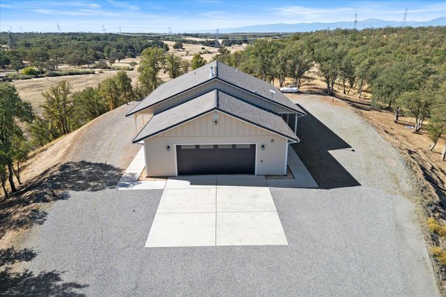 18720 Cobblestone Drive, Cottonwood, CA 96022