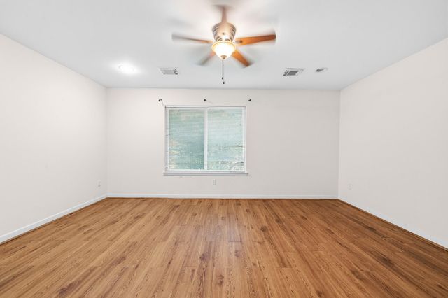 13619 Braeswest Drive, Houston, TX 77082