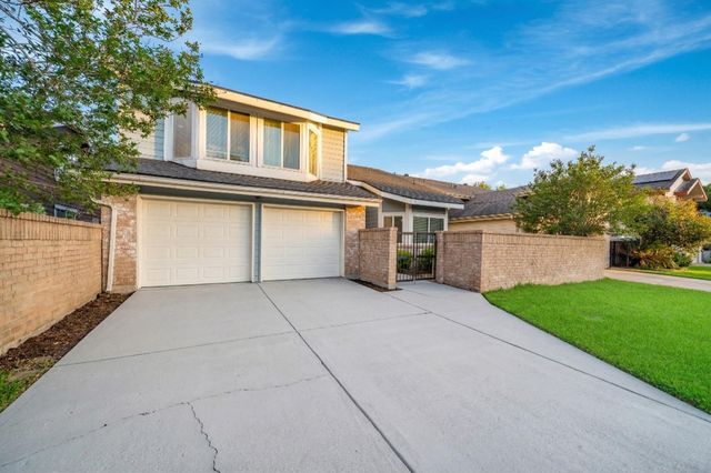 13619 Braeswest Drive, Houston, TX 77082