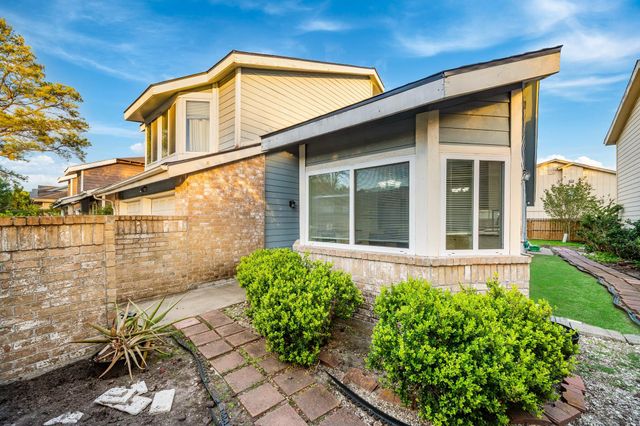 13619 Braeswest Drive, Houston, TX 77082