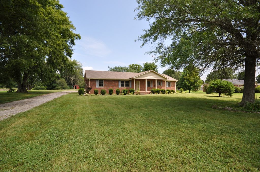 922 Rome Pike, Lebanon, TN 37087
