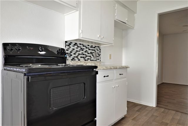 1028 Starlite Dr, Portland, TX 78374