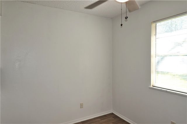 1028 Starlite Dr, Portland, TX 78374