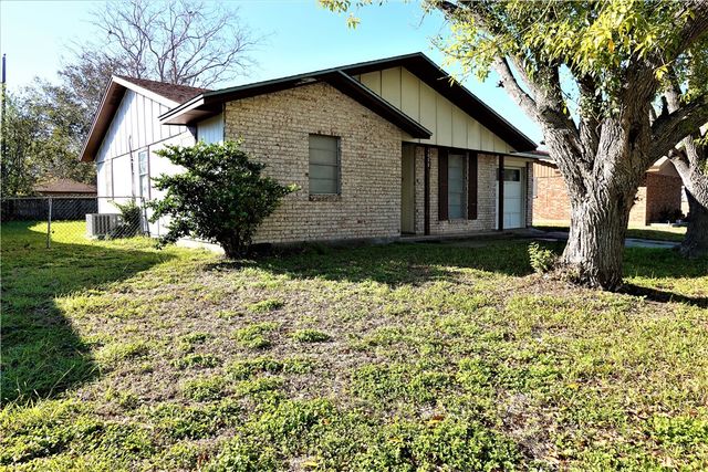1028 Starlite Dr, Portland, TX 78374