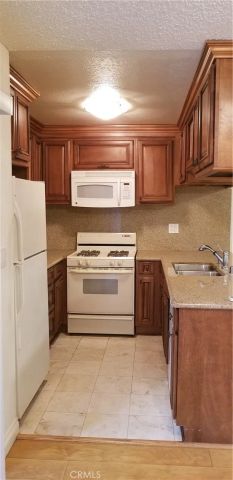 18530 Hatteras, Tarzana, CA 91356