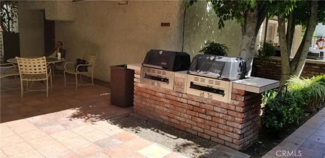 18530 Hatteras, Tarzana, CA 91356