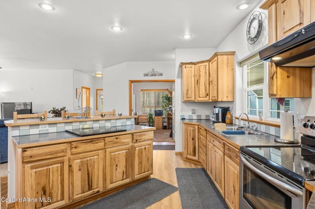 911 French Gulch RD, Kingston, ID 83839