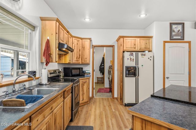 911 French Gulch RD, Kingston, ID 83839