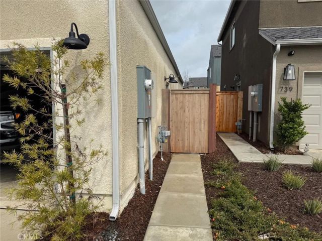 4035 Braden, Madera, CA 93636