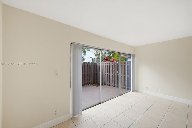 3001 NW 5th Ter 4, Pompano Beach, FL 33064