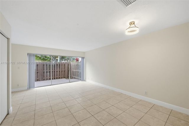3001 NW 5th Ter 4, Pompano Beach, FL 33064