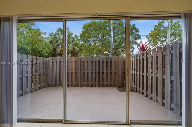 3001 NW 5th Ter 4, Pompano Beach, FL 33064