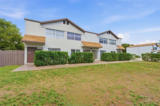 3001 NW 5th Ter 4, Pompano Beach, FL 33064