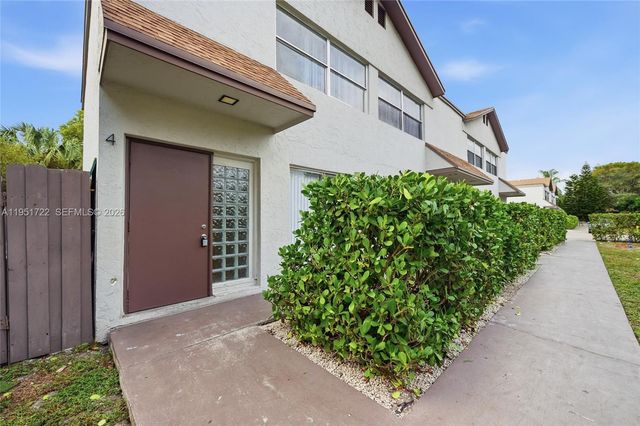 3001 NW 5th Ter 4, Pompano Beach, FL 33064