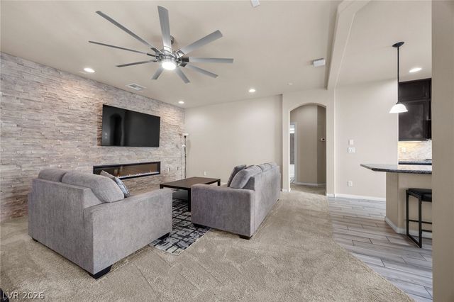 6026 Montana Peak Avenue, Las Vegas, NV 89139