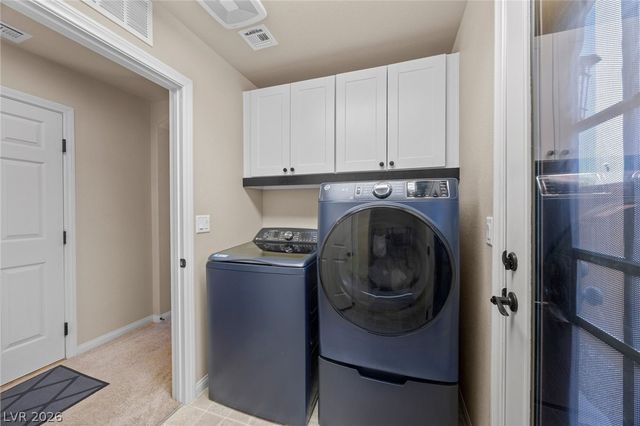 6026 Montana Peak Avenue, Las Vegas, NV 89139