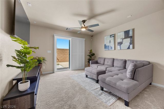 6026 Montana Peak Avenue, Las Vegas, NV 89139