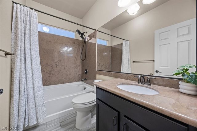 6026 Montana Peak Avenue, Las Vegas, NV 89139