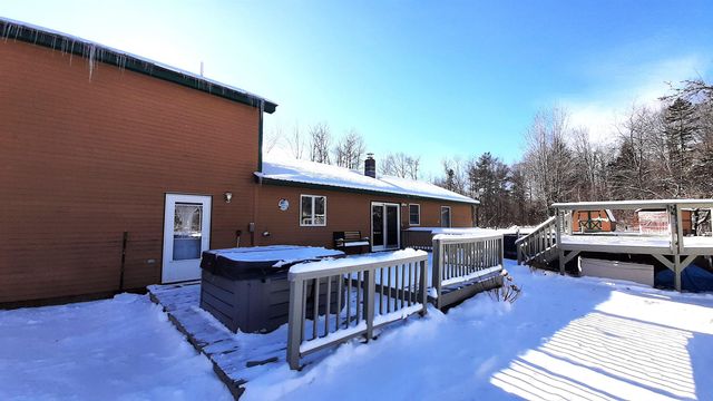 188 Station Road, Mount Holly, VT 05758