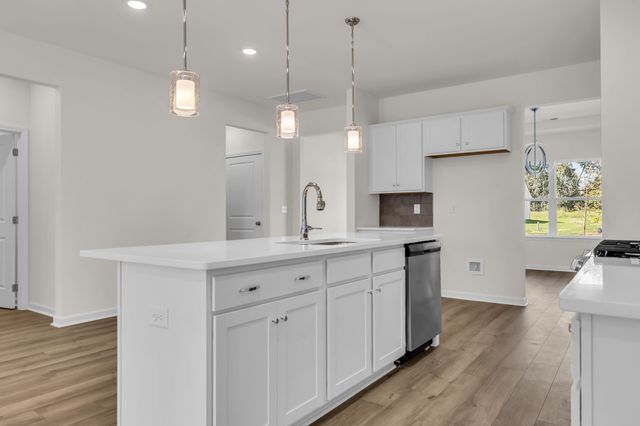 564 Nightengale Ridge Drive, Columbia, TN 38401