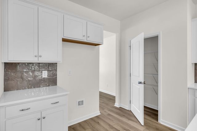 564 Nightengale Ridge Drive, Columbia, TN 38401