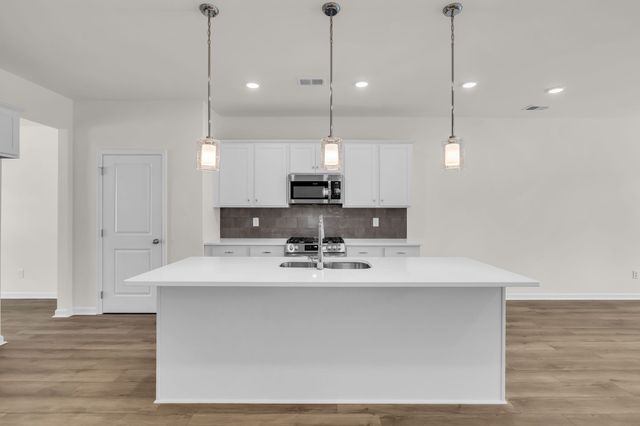 564 Nightengale Ridge Drive, Columbia, TN 38401