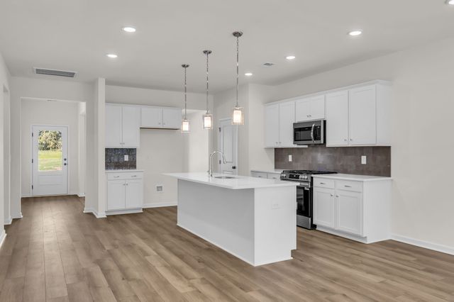 564 Nightengale Ridge Drive, Columbia, TN 38401