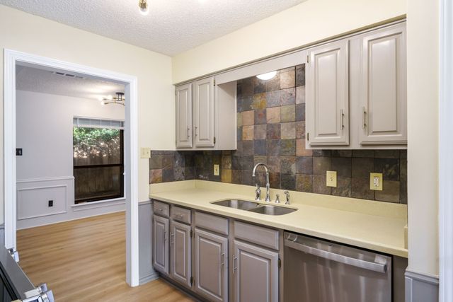 2014 Chalfont Drive, Carrollton, TX 75007