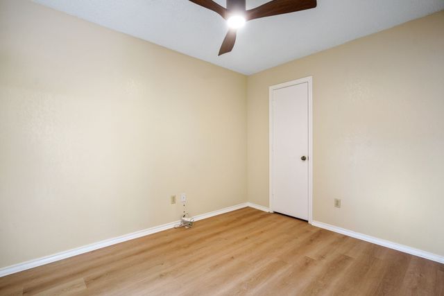 2014 Chalfont Drive, Carrollton, TX 75007