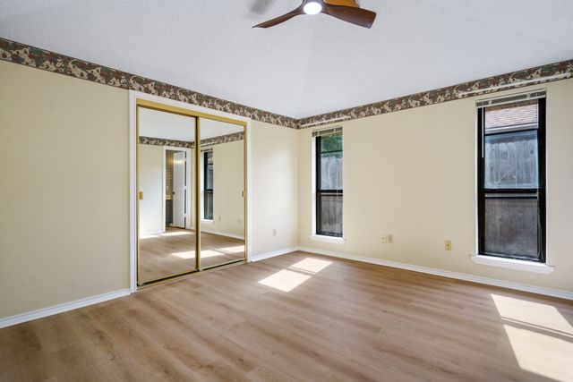 2014 Chalfont Drive, Carrollton, TX 75007