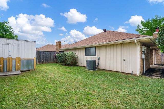 2014 Chalfont Drive, Carrollton, TX 75007