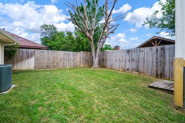 2014 Chalfont Drive, Carrollton, TX 75007
