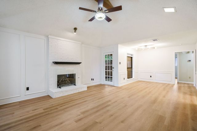 2014 Chalfont Drive, Carrollton, TX 75007