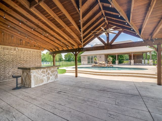 9721 Sunset Drive, Lavon, TX 75166