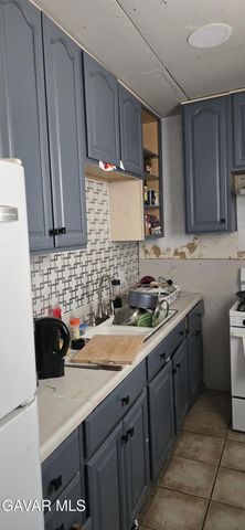 43310 Fairglen Road, Lancaster, CA 93535