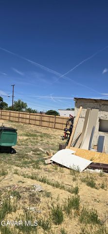 43310 Fairglen Road, Lancaster, CA 93535