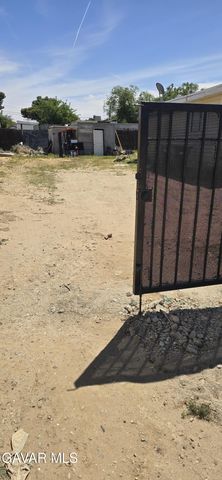 43310 Fairglen Road, Lancaster, CA 93535