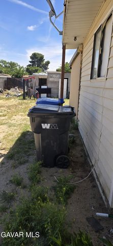 43310 Fairglen Road, Lancaster, CA 93535