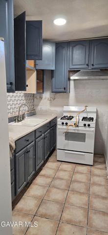 43310 Fairglen Road, Lancaster, CA 93535