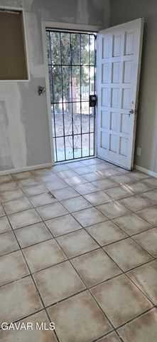 43310 Fairglen Road, Lancaster, CA 93535