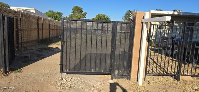 43310 Fairglen Road, Lancaster, CA 93535