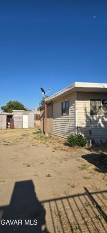 43310 Fairglen Road, Lancaster, CA 93535