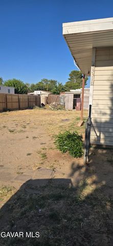 43310 Fairglen Road, Lancaster, CA 93535