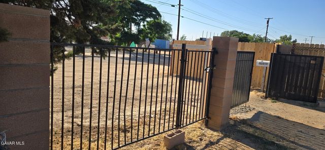 43310 Fairglen Road, Lancaster, CA 93535